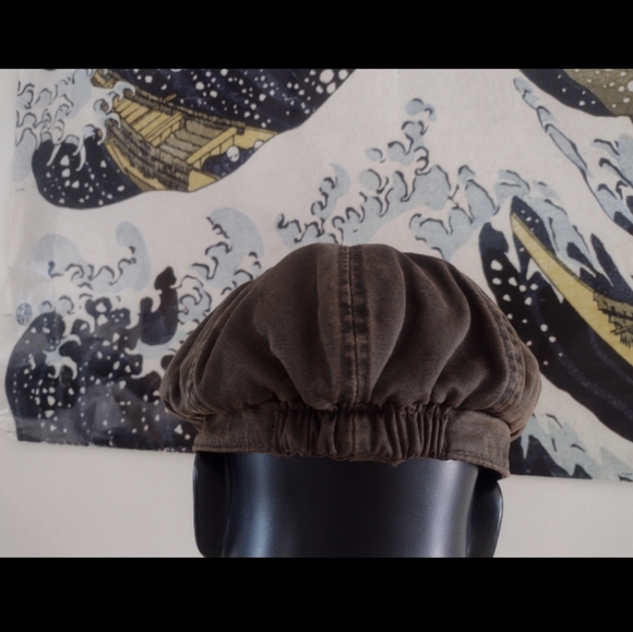 Newsboy cap - Picture 2 of 2